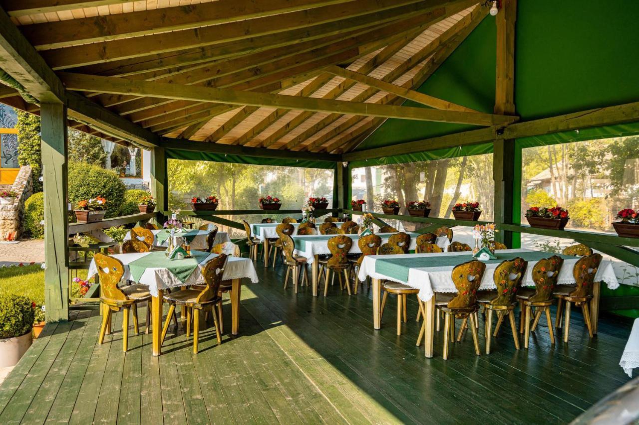 Conacul Secuiesc-Szekelyko Kuria Hotel Coltesti Екстериор снимка